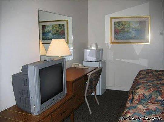 Eastglen Inn Edmonton Bagian luar foto