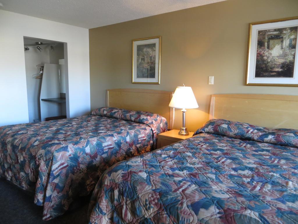 Eastglen Inn Edmonton Bagian luar foto